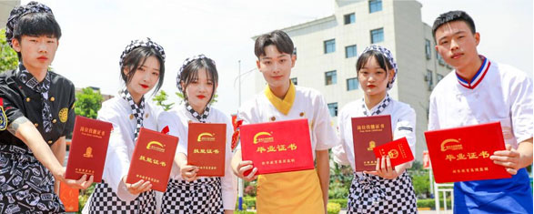 大力推进职业学校提升学籍学历